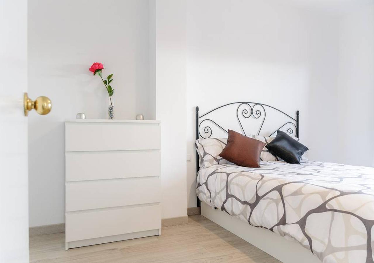 Apartamento Dinasty Емпуріабрава Екстер'єр фото